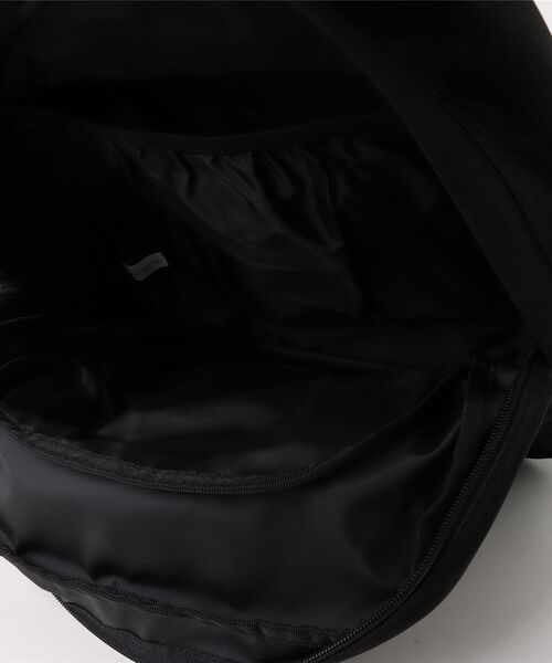 Carhartt(カーハート)の「【CARHARTT】リュック バックパック 25L(バックパック/リュック・メンズ・ブラック/ブラウン・FREE)」の5枚目の写真