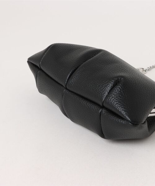 Vivienne Westwood（ヴィヴィアンウエストウッド）の「GRANNY FRAME PURSE（ショルダーバッグ・レディース・ブラック・FREE）」の3枚目の写真