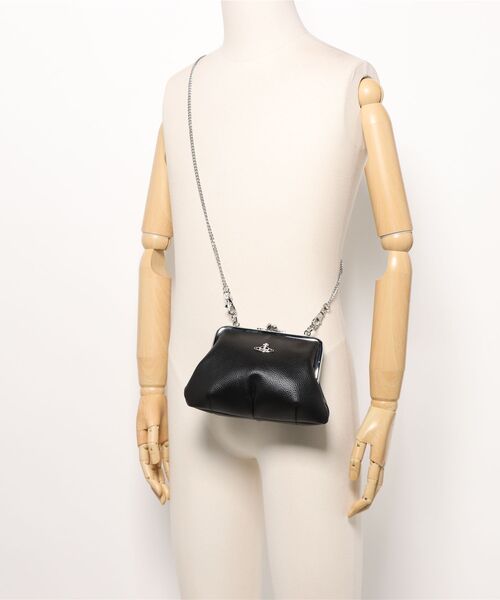 Vivienne Westwood（ヴィヴィアンウエストウッド）の「GRANNY FRAME PURSE（ショルダーバッグ・レディース・ブラック・FREE）」の6枚目の写真