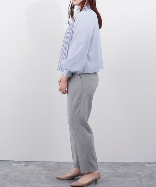 MICO COULIER（ミコクリエ）の「《オケージョン対応》ジョーゼットプリーツブラウス（シャツ/ブラウス・レディース・サックスブルー/ホワイト系その他/オフホワイト・38）」の6枚目の写真