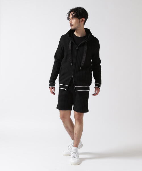 1piu1uguale3 RELAX（ウノピュウノウグァーレトレリラックス）の「1PIU1UGUALE3 RELAX/ウノピゥウノウグァーレトレ リラックス/スクエアパターンニットフーディー（パーカー・メンズ・ブラック/ホワイト・M/L/XL）」の5枚目の写真