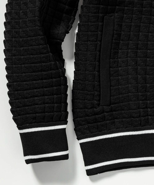 1piu1uguale3 RELAX（ウノピュウノウグァーレトレリラックス）の「1PIU1UGUALE3 RELAX/ウノピゥウノウグァーレトレ リラックス/スクエアパターンニットフーディー（パーカー・メンズ・ブラック/ホワイト・M/L/XL）」の16枚目の写真