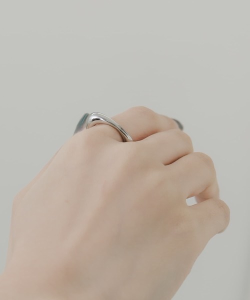 SMELLY(スメリー)の「ステンレスニュアンスリング(リング・レディース・シルバー・-)」の2枚目の写真