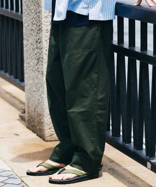 JOURNAL STANDARD relume(ジャーナルスタンダード レリューム)の「HOUSE HOLD / ハウスホールド ベイカーパンツ(チノパンツ・メンズ・ブラック/オリーブ/カーキ/アイボリー・MEDIUM/LARGE/SMALL)」の4枚目の写真