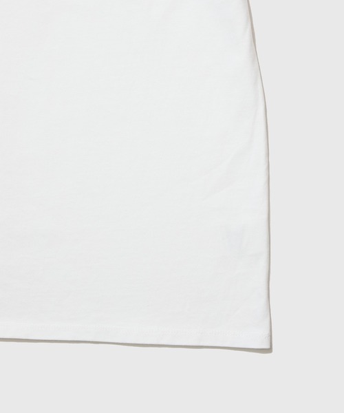 ADAM ET ROPE'(アダムエロペ)の「ボックスシルエット ミニマム キーネック Tシャツ(Tシャツ/カットソー・メンズ・ブラック/ホワイト/ブルー系その他6・L/M)」の8枚目の写真