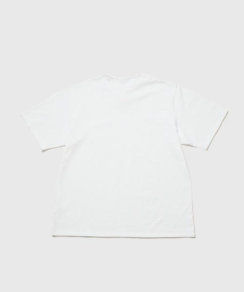 ADAM ET ROPE'(アダムエロペ)の「ボックスシルエット ミニマム キーネック Tシャツ(Tシャツ/カットソー・メンズ・ブラック/ホワイト/ブルー系その他6・L/M)」の7枚目の写真