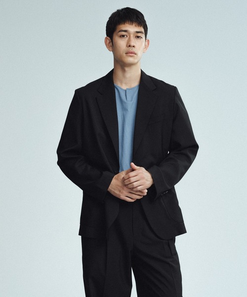 ADAM ET ROPE'(アダムエロペ)の「ボックスシルエット ミニマム キーネック Tシャツ(Tシャツ/カットソー・メンズ・ブラック/ホワイト/ブルー系その他6・L/M)」の14枚目の写真