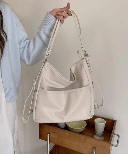 gossip！ロサンゼルス（ゴシップロサンゼルス）の「レトロ風 大容量 3WAYバッグ（トート・ショルダー・リュック対応）（ショルダーバッグ・レディース・ブラウン/ブラック/ホワイト・FREE）」の10枚目の写真