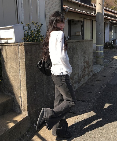 anyonemore（エニワンモア）の「[A/M] ブラックデニムウォッシングブーツカットパンツ（デニムパンツ・レディース・ブラック・SMALL/MEDIUM/LARGE）」の9枚目の写真