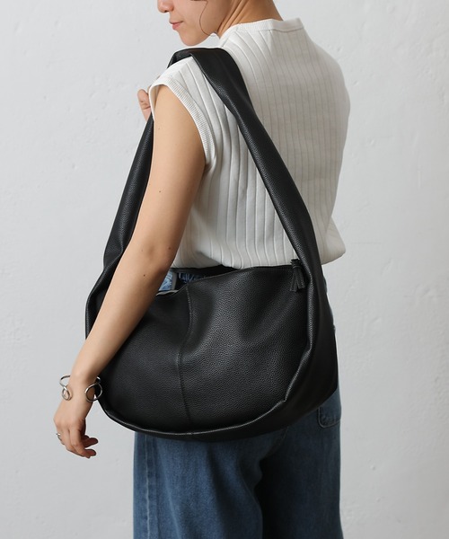 COLONY 2139（コロニートゥーワンスリーナイン）の「ハーフムーンショルダーバッグ（ショルダーバッグ・レディース・ブラック・FREE）」の3枚目の写真