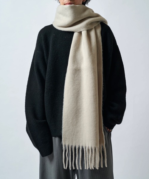 Lui's(ルイス)の「ソフトタッチボリュームロングカラーマフラー(マフラー・メンズ・ブルー/ホワイト/グレー/ブラック・FREE)」の12枚目の写真