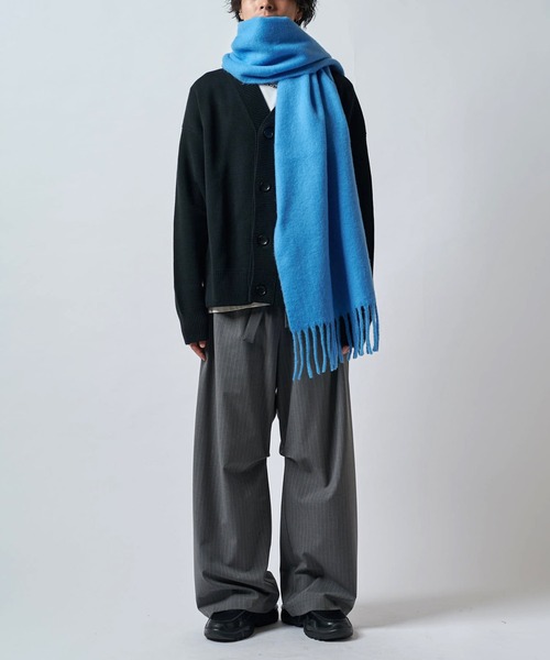 Lui's(ルイス)の「ソフトタッチボリュームロングカラーマフラー(マフラー・メンズ・ブルー/ホワイト/グレー/ブラック・FREE)」の18枚目の写真