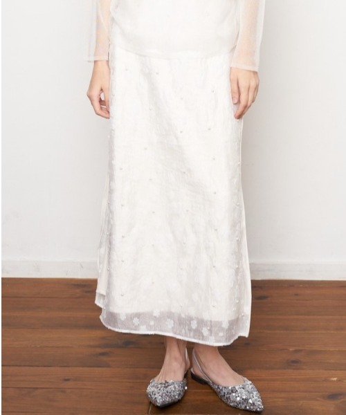 Muel Chic(ミュエルシック)の「Adela pearl skirt アデラパールスカート(スカート・レディース・ブラック/クリアブルー/オフホワイト・FREE)」の5枚目の写真