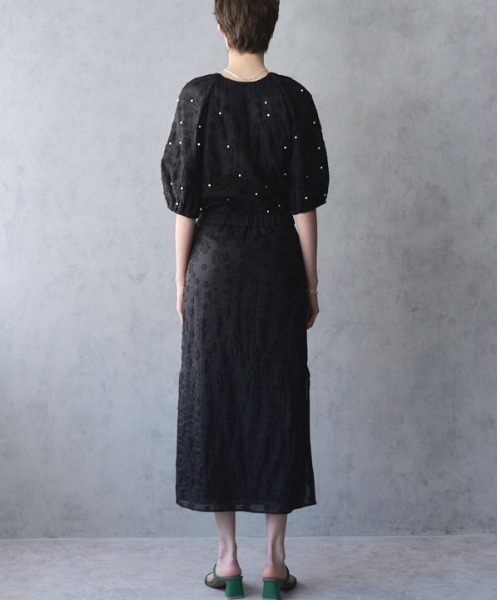 Muel Chic(ミュエルシック)の「Adela pearl skirt アデラパールスカート(スカート・レディース・ブラック/クリアブルー/オフホワイト・FREE)」の21枚目の写真