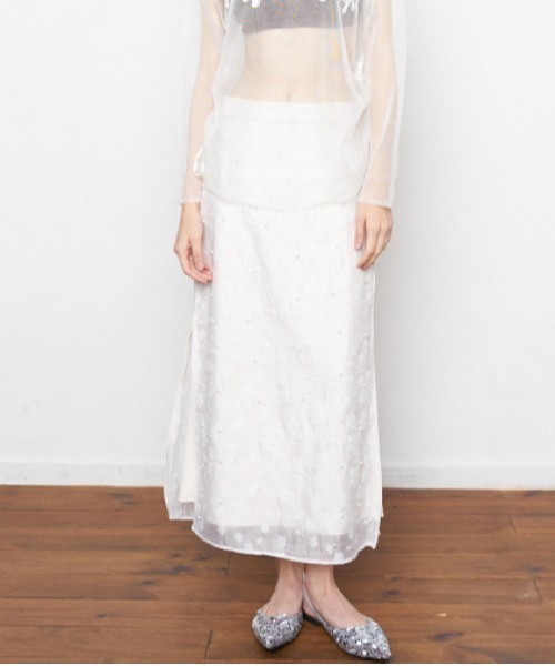 Muel Chic(ミュエルシック)の「Adela pearl skirt アデラパールスカート(スカート・レディース・ブラック/クリアブルー/オフホワイト・FREE)」の10枚目の写真