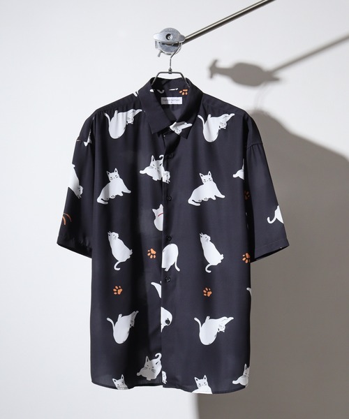 Candy Fantasy(キャンディーファンタジー)の「総柄 アニマルプリント S/Sシャツ(シャツ/ブラウス・メンズ・ベージュ/ネイビー/ミント/ブルー/ブルーグレー/グリーン/サックスブルー/ブラック系2/ブラック系5/ブラック系1/ホワイト系3/ホワイト系2/ホワイト系5/ホワイト系4/ホワイト系1/ブラック系4・LL/M/L)」の18枚目の写真