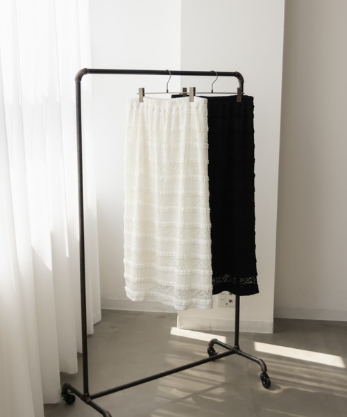 CLETTE(クレット)の「フリルレースナロースカート(スカート・レディース・ブラック/アイボリー・4L/3L/LL)」の7枚目の写真