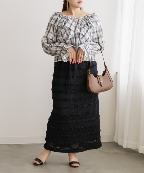 CLETTE(クレット)の「フリルレースナロースカート(スカート・レディース・ブラック/アイボリー・4L/3L/LL)」の5枚目の写真