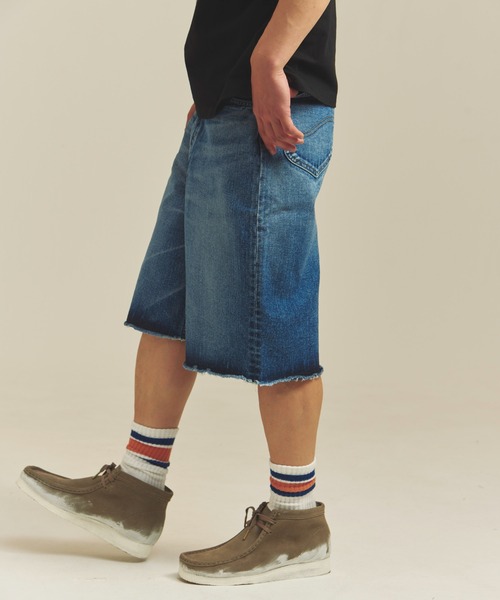 Lee（リー）の「LEE-RIDER WIDE SHORTS（デニムパンツ・メンズ・ライトインディゴブルー/ダークインディゴブルー・L/M）」の7枚目の写真