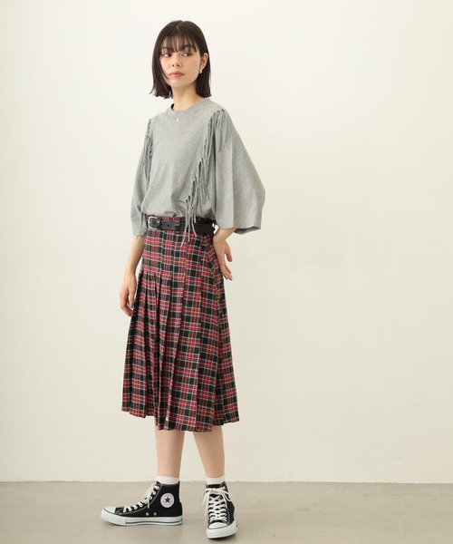 MILKFED.(ミルクフェド)の「FRINGE TOP(Tシャツ/カットソー・レディース・オフホワイト/アッシュ/ブラック・ONE SIZE)」の5枚目の写真