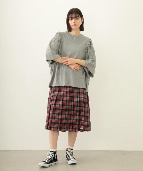 MILKFED.(ミルクフェド)の「FRINGE TOP(Tシャツ/カットソー・レディース・オフホワイト/アッシュ/ブラック・ONE SIZE)」の9枚目の写真