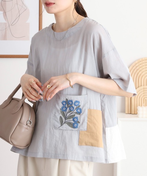 Emago(イマゴ)の「EMAGO 多ポケット花刺繍ブラウス(シャツ/ブラウス・レディース・グレー/オレンジ/アイボリー・FREE)」の6枚目の写真