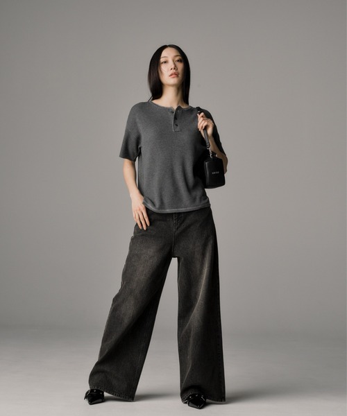 THE CLE（ザクレ）の「HENLEY NECK POLO SHIRT（ニット/セーター・メンズ・アイボリー/ブラック/チャコール・SMALL/MEDIUM/LARGE）」の5枚目の写真
