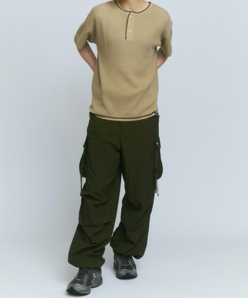 THE CLE（ザクレ）の「HENLEY NECK POLO SHIRT（ニット/セーター・メンズ・アイボリー/ブラック/チャコール・SMALL/MEDIUM/LARGE）」の17枚目の写真