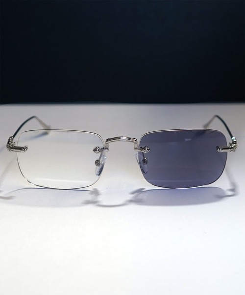 Burner(バーナー)の「【GROOVY STORE】レンズの色が変わる調光メガネサングラスUVカット ユニセックス(サングラス・メンズ・ブラウン系1/ブラウン系2/ブラック系2/ブラウン系3/ブラック系/アンティークシルバー/ブラック系3/シルバー系1/ゴールド系1・FREE)」の19枚目の写真