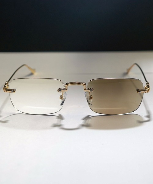 Burner(バーナー)の「【GROOVY STORE】レンズの色が変わる調光メガネサングラスUVカット ユニセックス(サングラス・メンズ・ブラウン系1/ブラウン系2/ブラック系2/ブラウン系3/ブラック系/アンティークシルバー/ブラック系3/シルバー系1/ゴールド系1・FREE)」の20枚目の写真