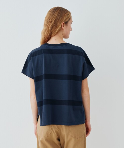 GALERIE VIE(ギャルリー ヴィー)の「ファインコットン ワイドクルーネックプルオーバー(Tシャツ/カットソー・レディース・ネイビー/グレー系その他/ライトブルー/ブルー系その他2/チャコールグレー・FREE)」の9枚目の写真