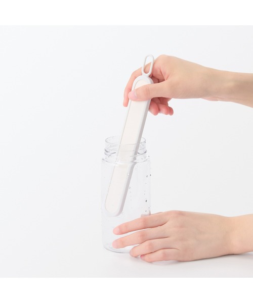無印良品(ムジルシリョウヒン)の「ボトル乾燥スティック 約長さ22cm(水筒・メンズ・オフホワイト・FREE)」の5枚目の写真