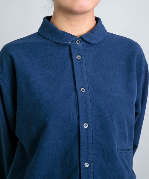 D.M.G.（ドミンゴ）の「[D.M.G / ディーエムジー] コットンフランネル ラウンドカラーシャツ（シャツ/ブラウス・レディース・ナチュラル/グリーン/マスタード/ネイビー/グレイッシュベージュ・3/2）」の13枚目の写真