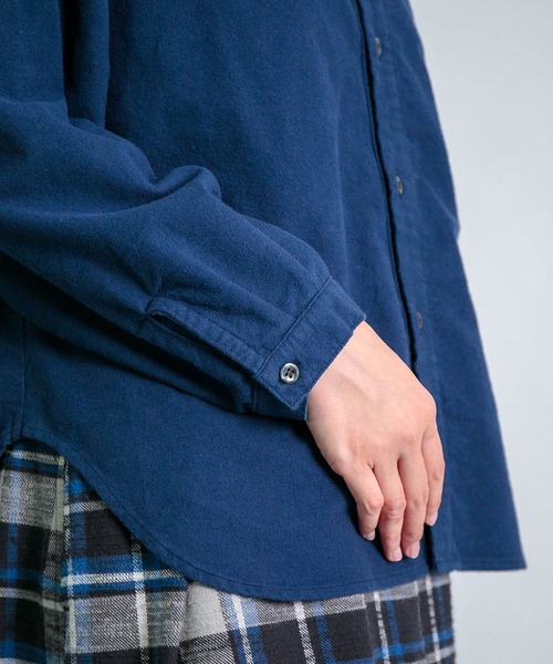 D.M.G.（ドミンゴ）の「[D.M.G / ディーエムジー] コットンフランネル ラウンドカラーシャツ（シャツ/ブラウス・レディース・ナチュラル/グリーン/マスタード/ネイビー/グレイッシュベージュ・3/2）」の15枚目の写真