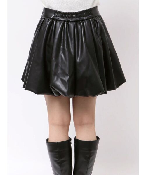 CALNAMUR（カルナムール）の「フェイクレザーバルーンミニスカート（スカート・レディース・ブラック/ブラウン/アイボリー・FREE）」の17枚目の写真
