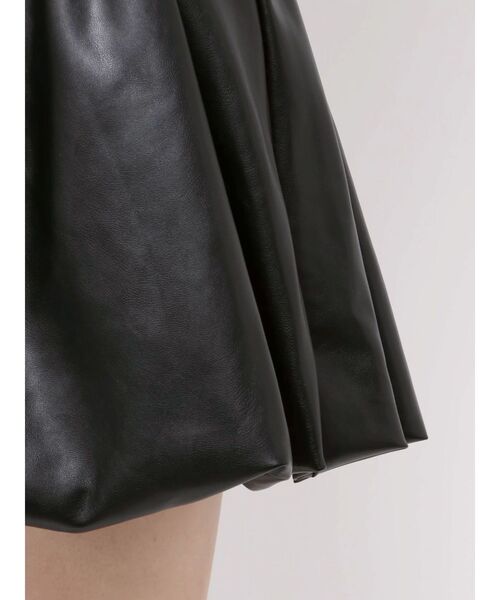 CALNAMUR（カルナムール）の「フェイクレザーバルーンミニスカート（スカート・レディース・ブラック/ブラウン/アイボリー・FREE）」の15枚目の写真