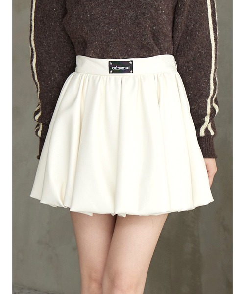 CALNAMUR（カルナムール）の「フェイクレザーバルーンミニスカート（スカート・レディース・ブラック/ブラウン/アイボリー・FREE）」の2枚目の写真