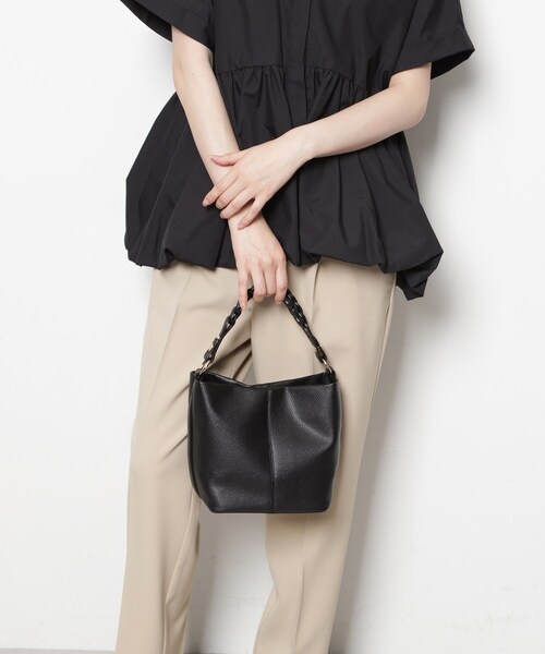 ESPERANZA(エスペランサ)の「2WAYチェーン編みハンドルショルダーバッグ(ショルダーバッグ・レディース・アイボリー/ブラック/ブルー・FREE)」の19枚目の写真