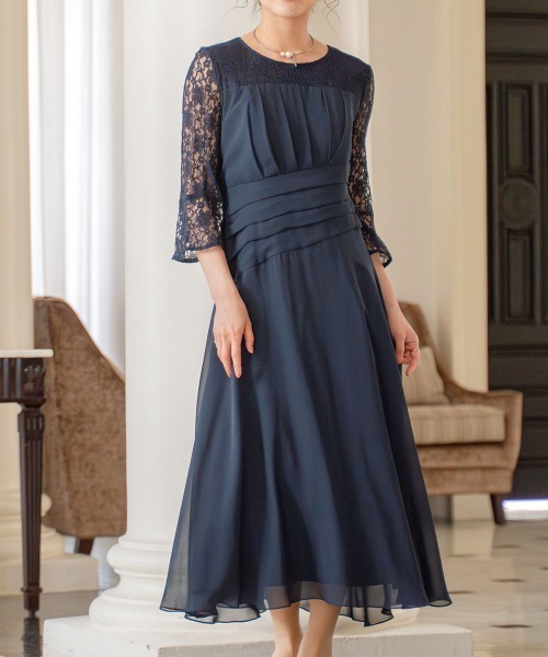 Jolie et Jolie(ジョリーエジョリー)の「ウエストねじりデザインレースワンピースドレス(ドレス・レディース・ネイビー/ダークグリーン・LL/3L/4L/5L/L/M)」の1枚目の写真