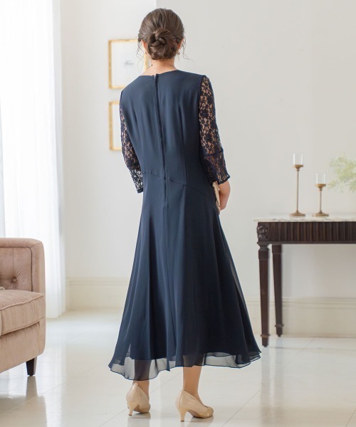 Jolie et Jolie(ジョリーエジョリー)の「ウエストねじりデザインレースワンピースドレス(ドレス・レディース・ネイビー/ダークグリーン・LL/3L/4L/5L/L/M)」の6枚目の写真