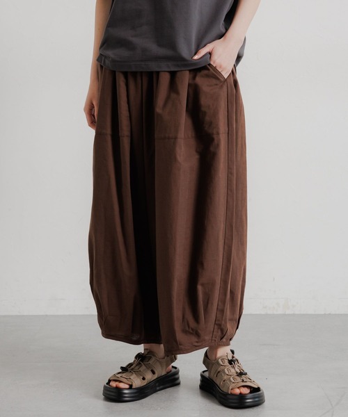 studio CLIP（スタディオクリップ）の「【撥水加工・接触冷感・速乾・UVカット】らくらくバルーンパンツ[プチ・プラス・トールサイズあり]（その他パンツ・レディース・オリーブ/ブラウン/その他2/ネイビー・LARGE/ﾌﾘｰ(L)/MEDIUM/TF/PF）」の22枚目の写真