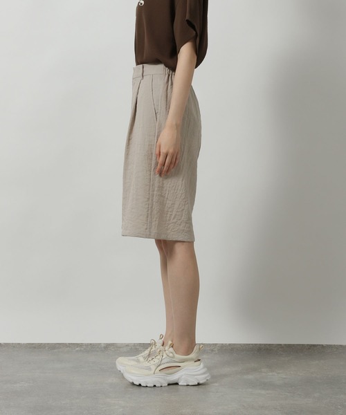 LAKOLE（ラコレ）の「【セットアップ対応・接触冷感】リネンライクハーフパンツ / 572784（その他パンツ・レディース・オリーブ/グレイッシュベージュ/ブラウン/チャコールグレー・FREE）」の16枚目の写真