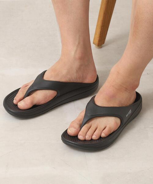 THE SHOP TK (ザ ショップ ティーケー )の「MEI リカバリーサンダル(サンダル・メンズ・スミクロ/ブラック・55/65/75)」の4枚目の写真