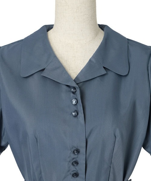 an another angelus(アンアナザーアンジェラス)の「レトロ釦使い開衿シャツワンピース【1枚で快適】夏服(シャツワンピース・レディース・ブルー/ホワイト×ブルー/グリーン・FREE)」の21枚目の写真