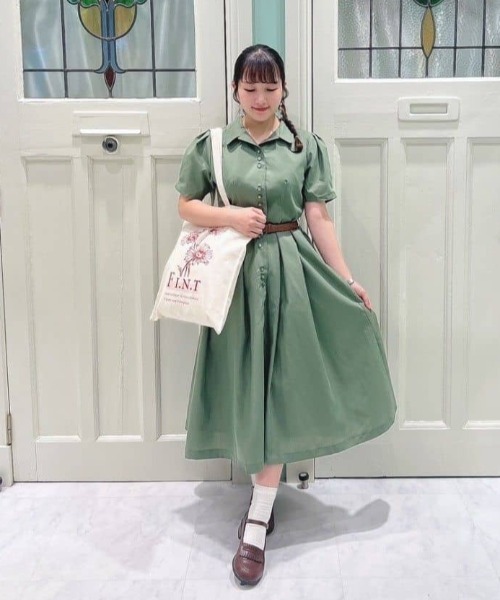 シンプルレトロのシャツワンピース SimpleRetro 上品 モノカラー シャツ風 7分袖 ワンピース 2色