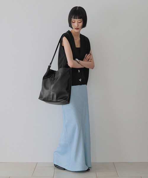 LOWRYS FARM（ローリーズファーム）の「デコボタンＶベスト  577236（ベスト・レディース・ブラウン/ブラック/アイボリー・FREE）」の10枚目の写真