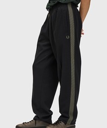 新品☆fredperryワイドパンツ FRED PERRY｜フレッドペリー（メンズ）のパンツ（ワイド・ルーズ