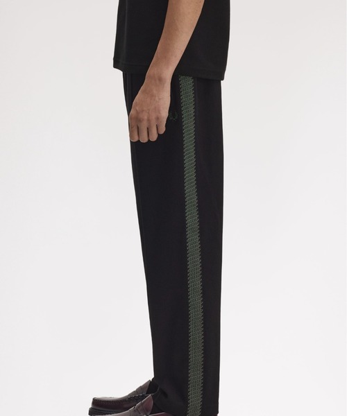 FRED PERRY（フレッドペリー）の「Tennis Grip Taped Track Pants／テニスグリップテープトラックパンツ（その他パンツ・メンズ・ブラック・M/S/XS）」の12枚目の写真