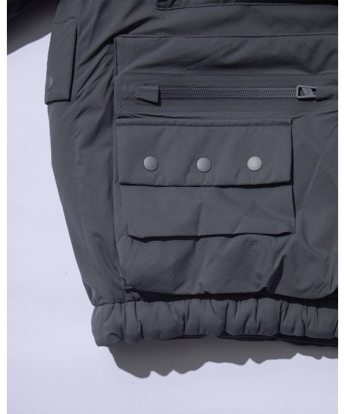 F/CE. （エフシーイー）の「F/CE. PERTEX PADDING FESTIVAL JK / エフシーイー  パーテックス パディングフェスティバルジャケット（ダウンジャケット/コート・メンズ・グレー/ブラック・X-LARGE/LARGE/MEDIUM/SMALL）」の10枚目の写真