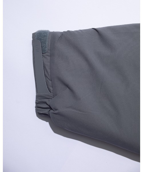 F/CE. （エフシーイー）の「F/CE. PERTEX PADDING FESTIVAL JK / エフシーイー  パーテックス パディングフェスティバルジャケット（ダウンジャケット/コート・メンズ・グレー/ブラック・X-LARGE/LARGE/MEDIUM/SMALL）」の20枚目の写真